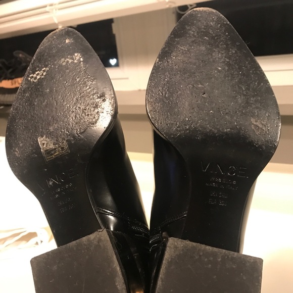 Nice ankle boots with dust bag. - Picture 5 of 8